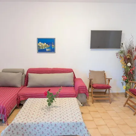 Romantic Corner Maisonette Apartment Stalos