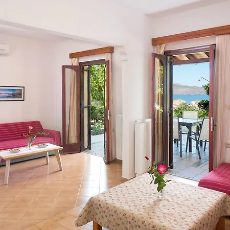 Romantic Corner Maisonette * Stalos